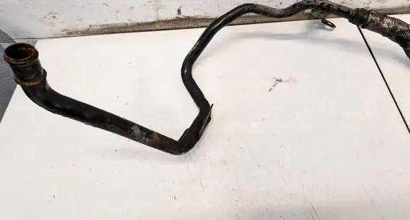 Ford Mondeo MK IV Engine coolant pipe/hose