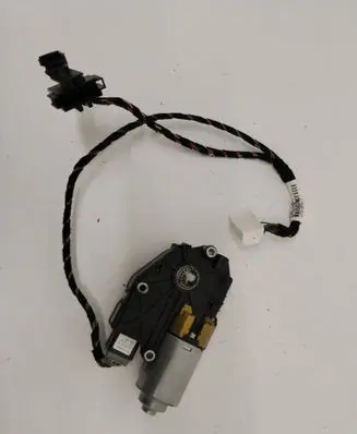 Mercedes-Benz GL X166 Sunroof motor/actuator A1669061600 166131830023 172745A