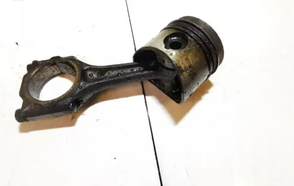 Opel Combo B Piston with connecting rod