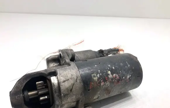 Audi A6 S6 C6 4F Starter motor 