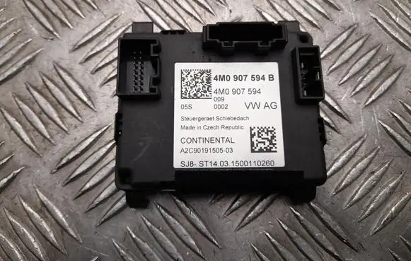 Volkswagen PASSAT B8 Other control units/modules 4M0907594B