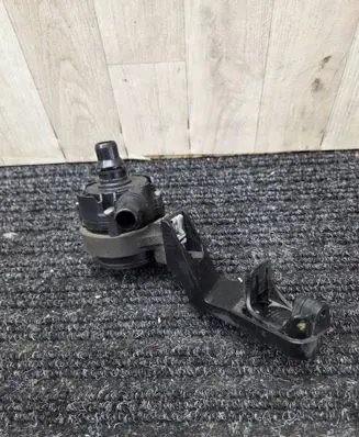 BMW 5 G30 G31 G38 Electric auxiliary coolant/water pump 9372723 9303628