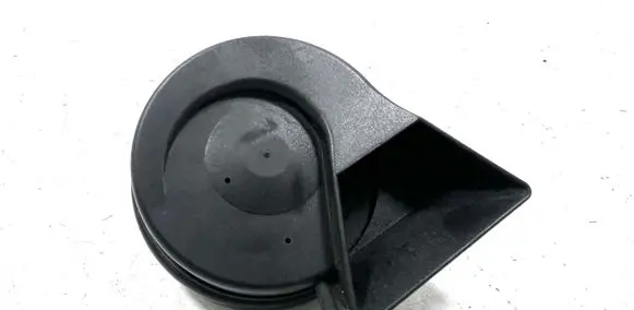 Audi A4 S4 B7 8E 8H Horn signal 8E0951221A 8E0951221 007728
