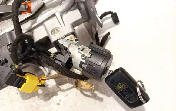 Citroen C4 I Ignition lock