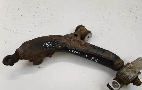Lexus IS 220D-250-350 Front lower control arm/wishbone