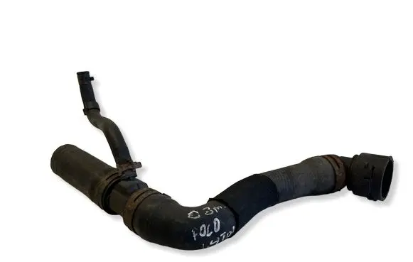 Volkswagen Polo IV 9N3 Engine coolant pipe/hose 