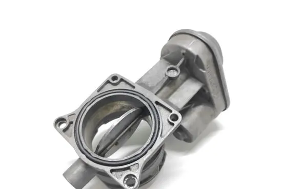 Volkswagen Touareg I Throttle valve 07Z128069A