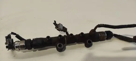 Toyota Corolla Verso E121 Fuel main line pipe