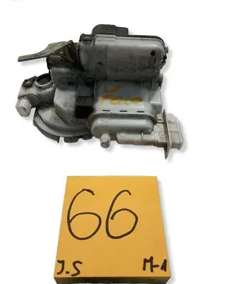 Volkswagen Polo III 6N 6N2 6NF Front door lock 33621