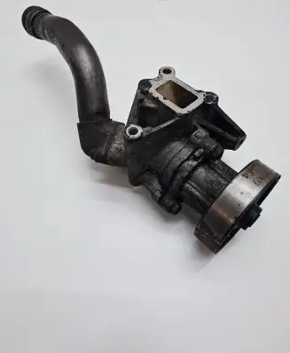 Nissan X-Trail T30 Water pump
