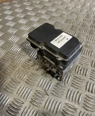 Volkswagen Fox ABS Pump 5Z0907379A 5Z0614117B