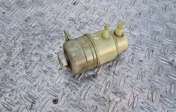 Power steering fluid tank/reservoir