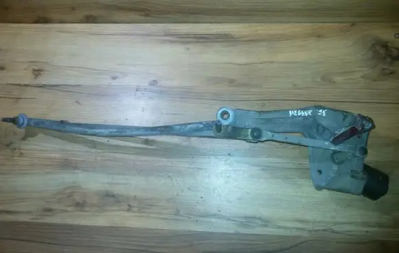 Renault Megane I Front wiper linkage and motor 7700834388