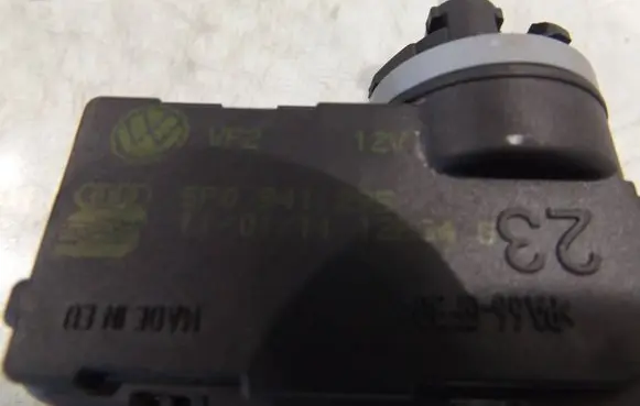 Seat Ibiza IV (6J,6P) Headlight level adjustment motor 5P0941295