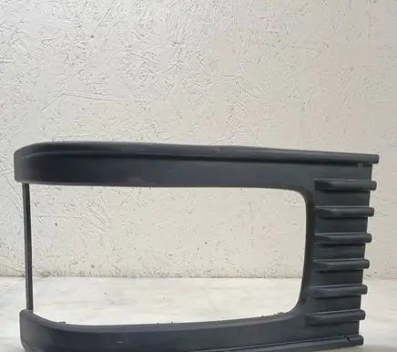 Mercedes-Benz 609 Under headlight/headlamp trim 6706900189