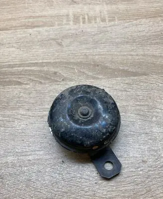 Toyota RAV 4 (XA30) Horn signal 8651020280