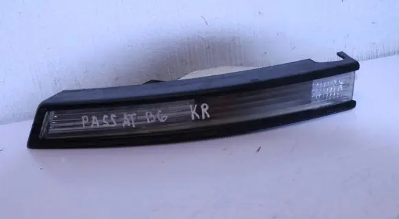 Volkswagen PASSAT B6 Front indicator light 3C0953041L