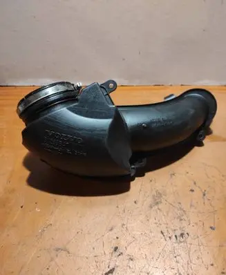 Intake resonator