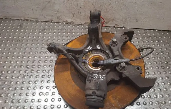 Peugeot 308 Front wheel hub spindle knuckle S14765271