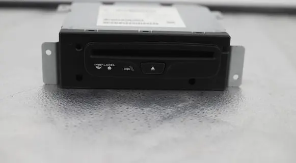Dodge RAM 1500 DS Radio/CD/DVD/GPS head unit P05091217AD CD1CU3CH1T