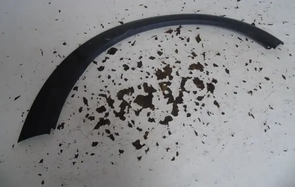 Volvo C30 Rear arch trim 