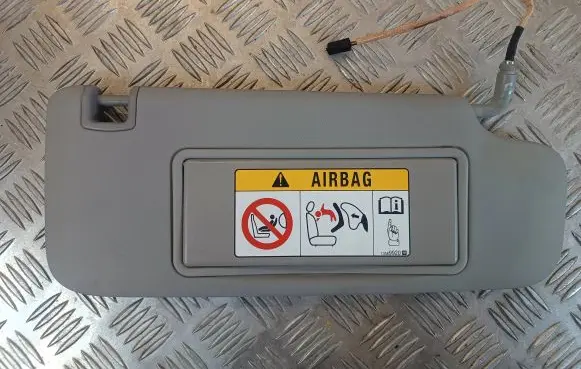 Opel Astra K Sun visor