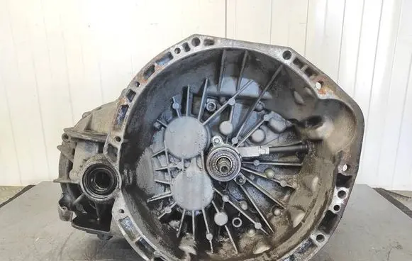 Opel Vivaro Manual 6 speed gearbox PF6010 8200546200 C052849