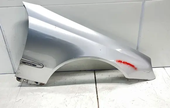 Mercedes-Benz CLK AMG A209 C209 Fender