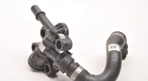 BMW 2 F22 F23 Thermostat 70564516