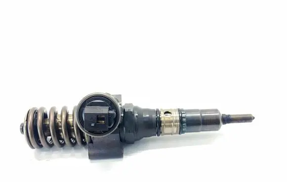 Audi A4 S4 B7 8E 8H Fuel injector 0414720404 03G130073G