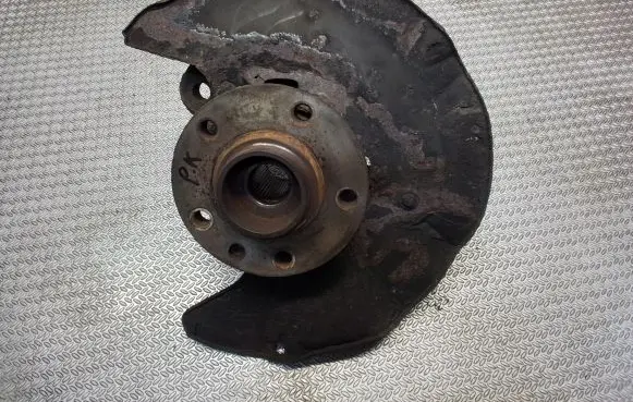 Volkswagen Transporter - Caravelle T5 Front wheel hub spindle knuckle