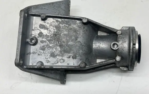 BMW X3 G01 Driveshaft support bearing bracket 8639383 59280110