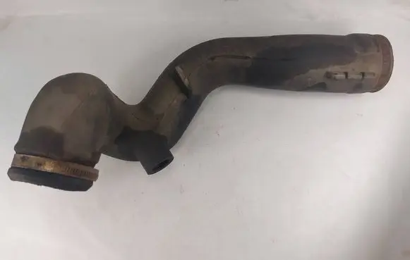 Air intake hose/pipe