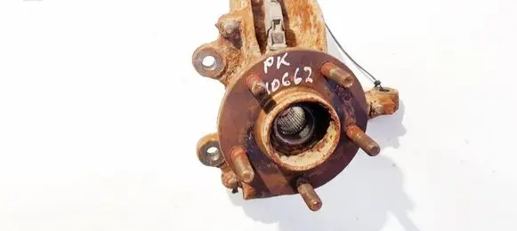 Volvo V50 Front wheel hub