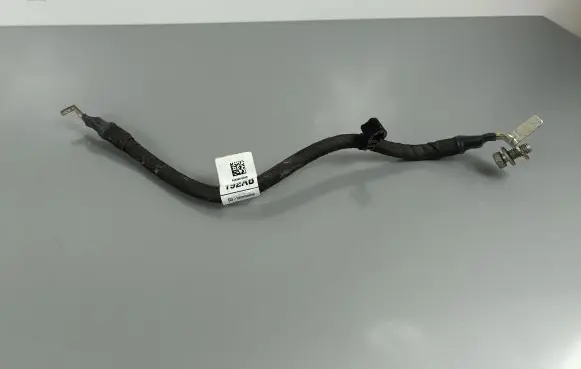 Jeep Grand Cherokee WL Positive cable (battery) P68380192AB