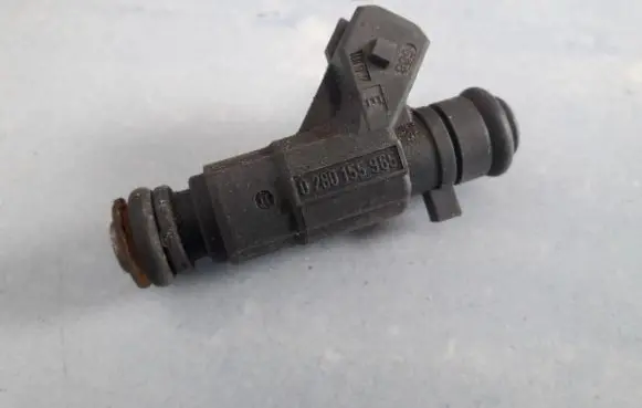 Opel Corsa C Fuel injector 0280155965