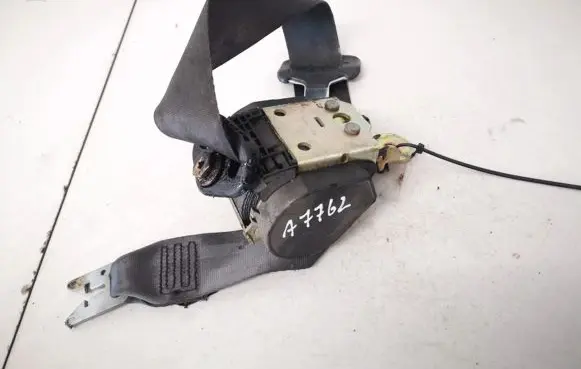 Renault Laguna II Front seatbelt b506014