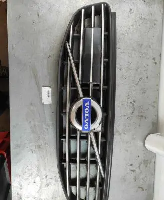Volvo XC60 Front grill 31333833