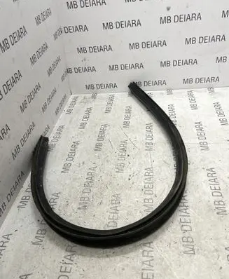 Porsche Macan (95B) Engine compartment rubber 95B823737