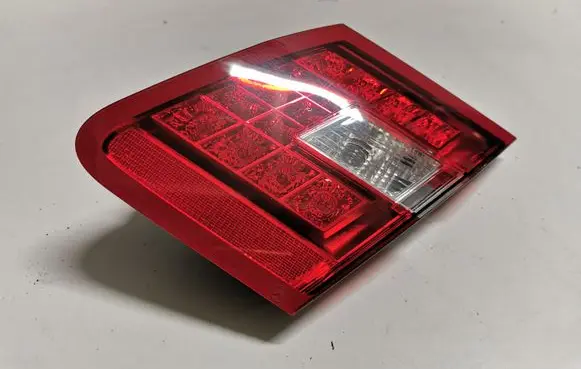 Mercedes-Benz E W212 Tailgate rear/tail lights A2129060258