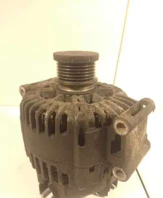 Mercedes-Benz C W204 Generator/alternator A0141541102 2605299A TG15C130