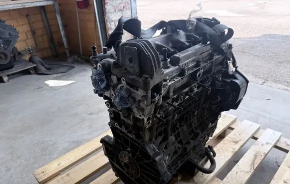 Volvo S60 Engine