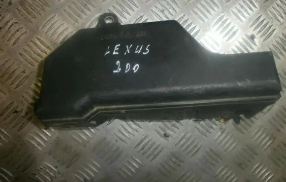 Lexus IS 200-300 Fuse box set