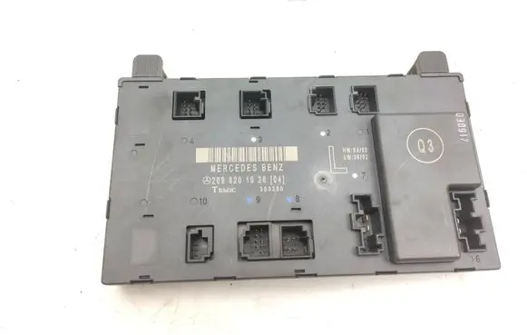 Mercedes-Benz CLK A209 C209 Door control unit/module 2098201926