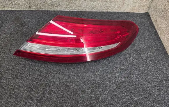 Mercedes-Benz C W205 Rear/tail lights A2059066400 00138654 ZGS008