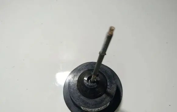 Mazda 2 Spare wheel bolt 