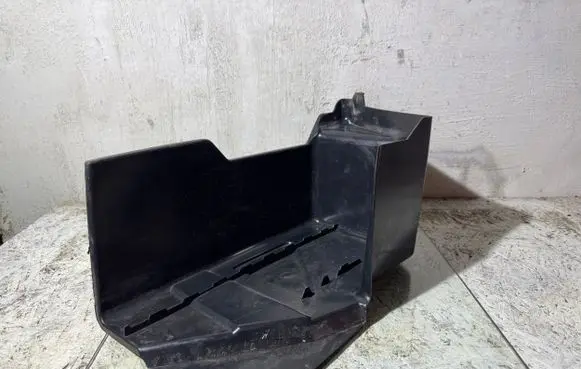 Volvo S60 Battery box tray cover/lid 8622335