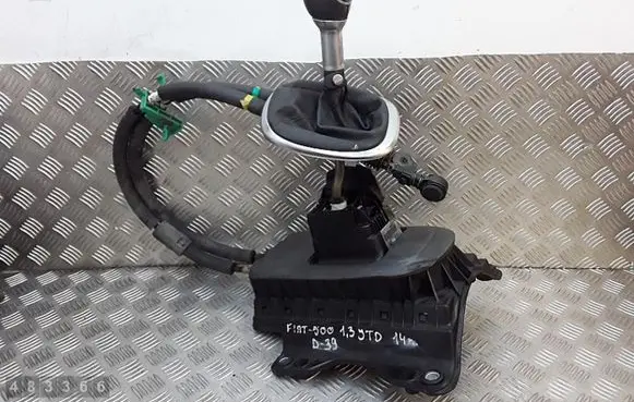 Fiat 500L Gear shifter/selector 03057330006