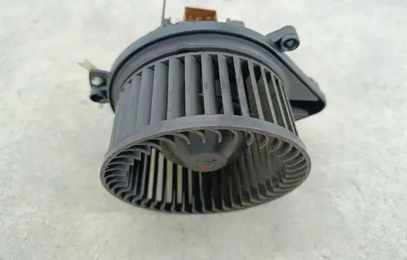 Audi A4 S4 B7 8E 8H Heater fan/blower 8E1820021E