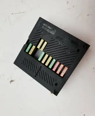 BMW 7 E65 E66 Fuse module 7510638 948105